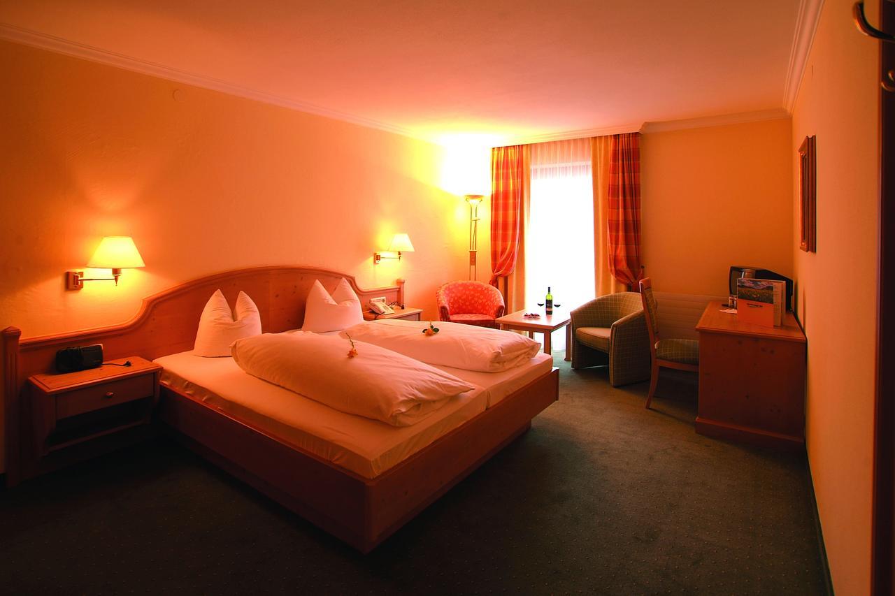 تانهايم Hotel Goldenes Kreuz المظهر الخارجي الصورة