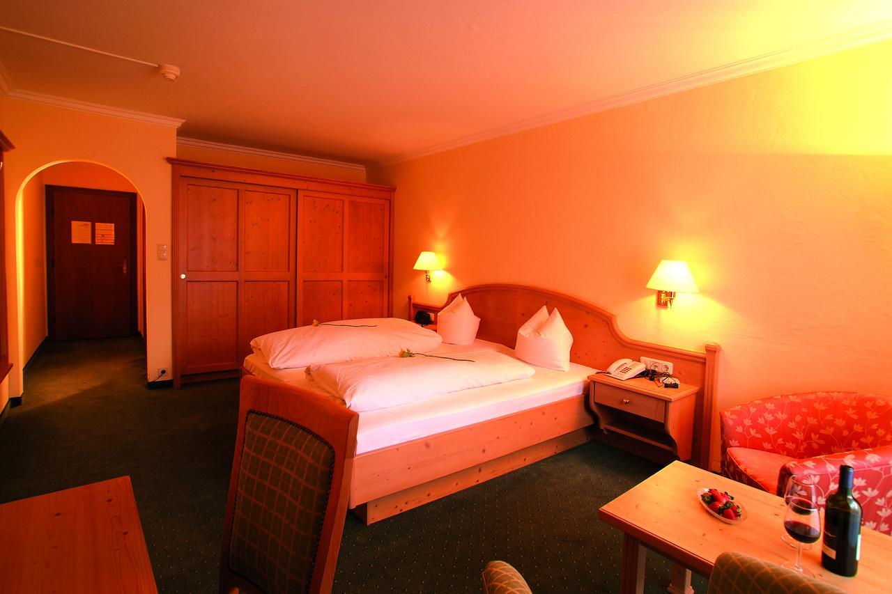 تانهايم Hotel Goldenes Kreuz المظهر الخارجي الصورة